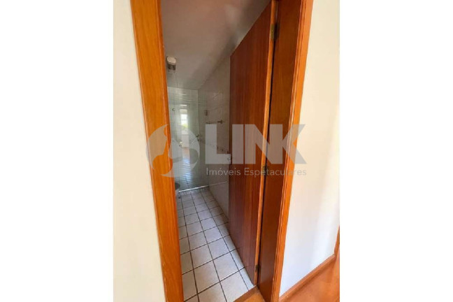 Imagem Apartamento com 3 Quartos à Venda, 95 m² em Santana - Porto Alegre Imagem Apartamento com 3 Quartos à Venda, 95 m² em Santana - Porto Alegre