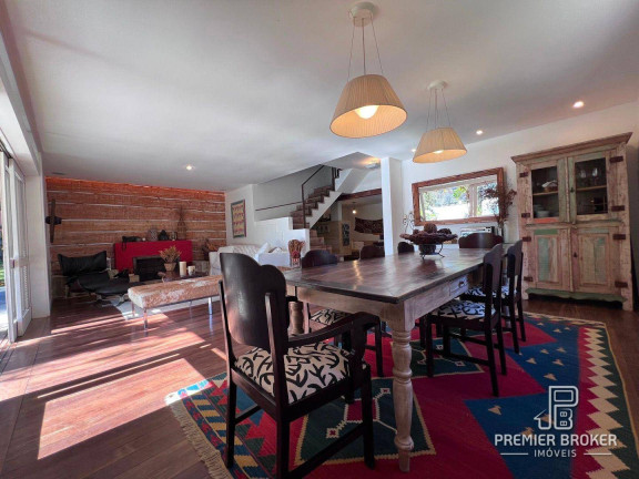 Imagem Casa com 4 Quartos à Venda, 371 m² em Comary - Teresópolis