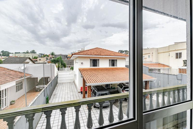 Imagem Sobrado com 5 Quartos à Venda,  em Atuba - Curitiba