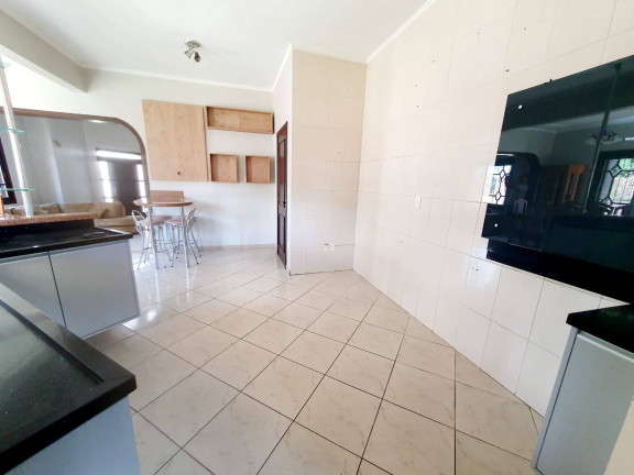 Imagem Sobrado com 3 Quartos à Venda, 234 m² em Marechal Rondon - Canoas Imagem Sobrado com 3 Quartos à Venda, 234 m² em Marechal Rondon - Canoas