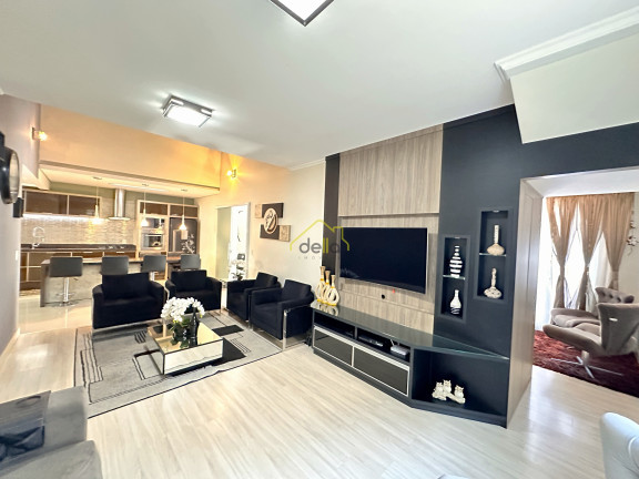 Imagem Casa com 4 Quartos à Venda, 284 m² em Iririú - Joinville Imagem Casa com 4 Quartos à Venda, 284 m² em Iririú - Joinville