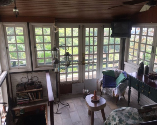 Imagem Casa com 4 Quartos à Venda, 600 m² em Itaipú - Niterói Imagem Casa com 4 Quartos à Venda, 600 m² em Itaipú - Niterói