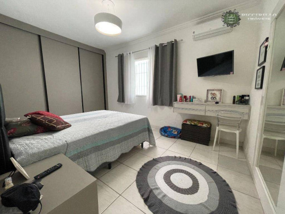 Imagem Casa com 3 Quartos à Venda, 180 m² em Canto Do Forte - Praia Grande Imagem Casa com 3 Quartos à Venda, 180 m² em Canto Do Forte - Praia Grande