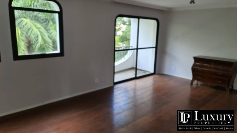 Imagem Apartamento com 2 Quartos à Venda, 135 m² em Real Parque - São Paulo Imagem Apartamento com 2 Quartos à Venda, 135 m² em Real Parque - São Paulo