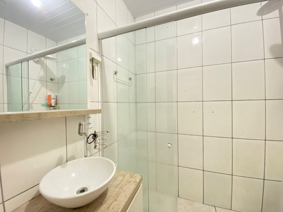 Imagem Casa com 2 Quartos à Venda, 51 m² em Hípica - Porto Alegre Imagem Casa com 2 Quartos à Venda, 51 m² em Hípica - Porto Alegre