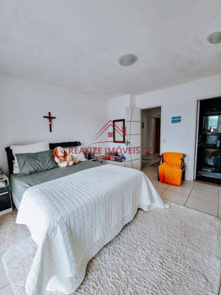 Imagem Casa com 3 Quartos à Venda, 300 m² em Ogiva - Cabo Frio
