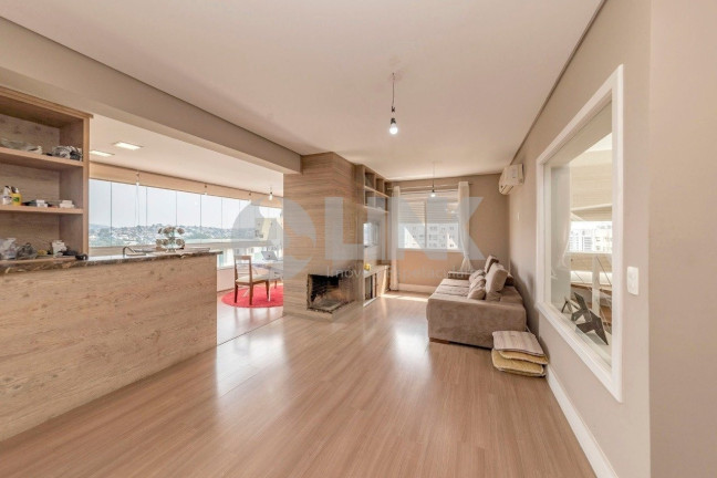 Imagem Apartamento com 3 Quartos à Venda, 133 m² em Independência - Porto Alegre Imagem Apartamento com 3 Quartos à Venda, 133 m² em Independência - Porto Alegre