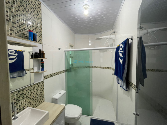 Imagem Casa com 5 Quartos à Venda, 130 m² em Fátima - Canoas Imagem Casa com 5 Quartos à Venda, 130 m² em Fátima - Canoas