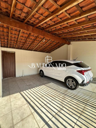 Imagem Casa com 3 Quartos à Venda, 120 m² em Centro - Extrema Imagem Casa com 3 Quartos à Venda, 120 m² em Centro - Extrema