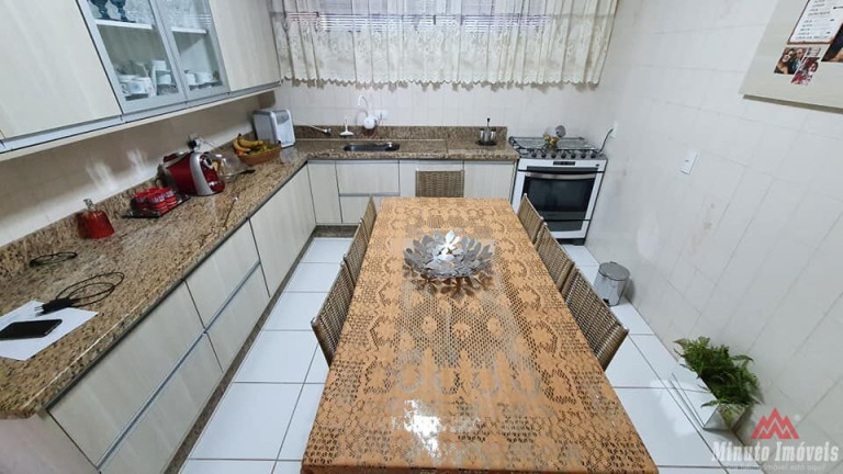 Imagem Casa com 4 Quartos à Venda, 234 m² em Jardim Maria De Fátima - Várzea Paulista Imagem Casa com 4 Quartos à Venda, 234 m² em Jardim Maria De Fátima - Várzea Paulista