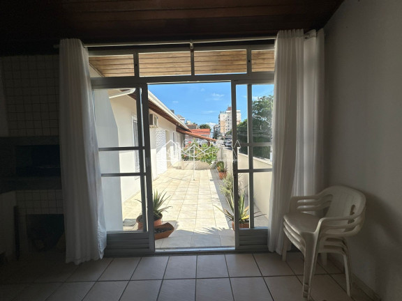 Imagem Casa com 3 Quartos à Venda, 198 m² em Estreito - Florianópolis