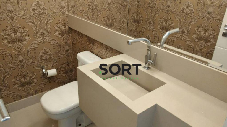 Imagem Apartamento com 3 Quartos à Venda, 130 m² em Centro - Balneário Camboriú