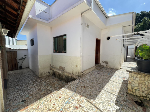 Imagem Casa com 3 Quartos à Venda, 195 m² em Sagrada Família - Belo Horizonte