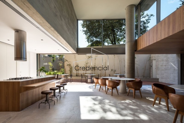 Imagem Apartamento com 3 Quartos à Venda, 315 m² em Cabral - Curitiba