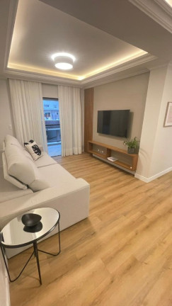 Imagem Apartamento com 3 Quartos à Venda, 115 m² em Centro - Balneário Camboriú Imagem Apartamento com 3 Quartos à Venda, 115 m² em Centro - Balneário Camboriú