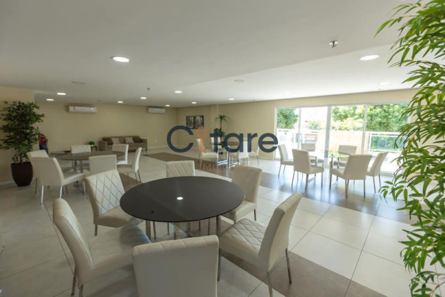 Apartamento com 3 Quartos à Venda,  em Praia De Iracema - Fortaleza