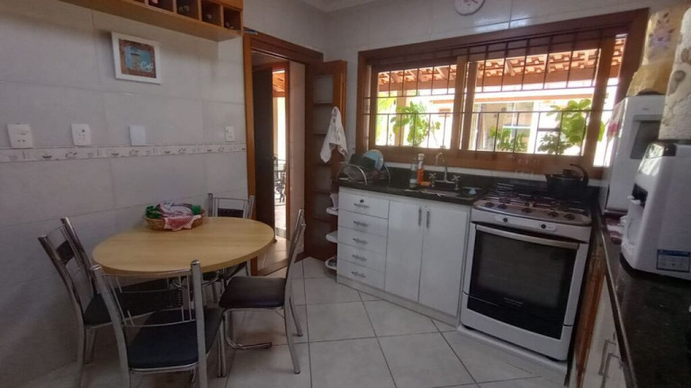 Imagem Casa com 3 Quartos à Venda,  em Espírito Santo - Porto Alegre