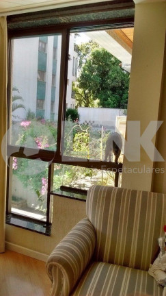 Imagem Apartamento com 3 Quartos à Venda, 194 m² em Auxiliadora - Porto Alegre Imagem Apartamento com 3 Quartos à Venda, 194 m² em Auxiliadora - Porto Alegre