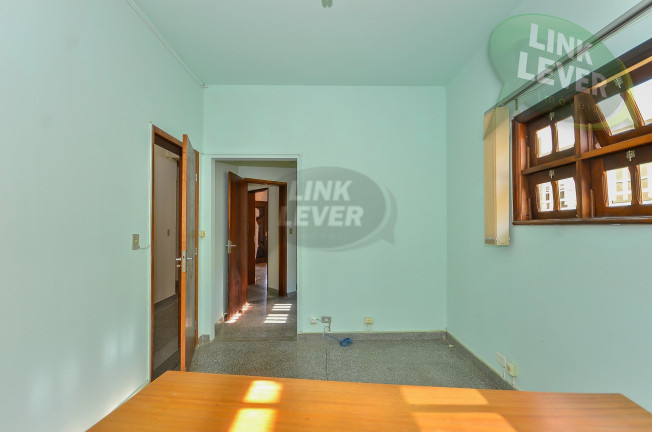 Imagem Casa com 4 Quartos à Venda, 457 m² em Bacacheri - Curitiba