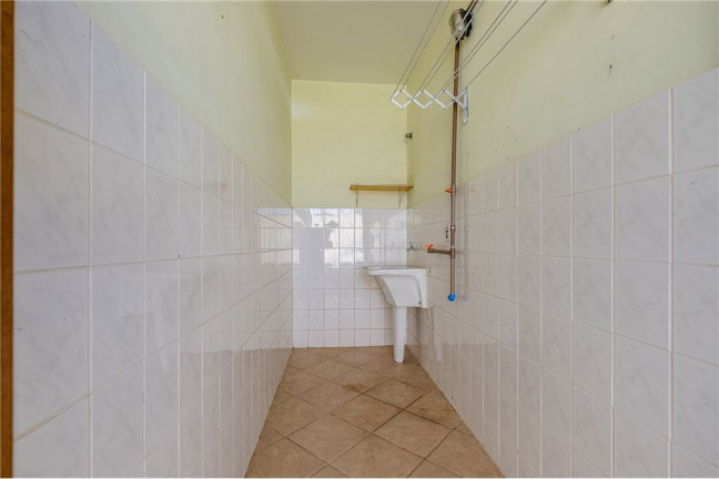Imagem Casa com 6 Quartos à Venda, em Córrego Grande - Florianópolis Imagem Casa com 6 Quartos à Venda, em Córrego Grande - Florianópolis
