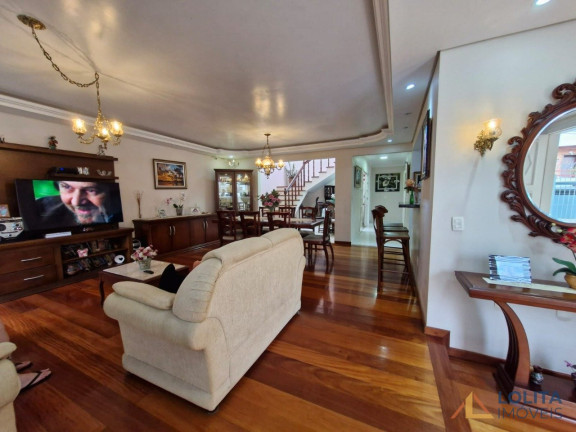 Imagem Casa com 4 Quartos à Venda, 300 m² em Trindade - Florianópolis Imagem Casa com 4 Quartos à Venda, 300 m² em Trindade - Florianópolis