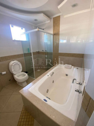Imagem Sobrado com 5 Quartos à Venda, 270 m² em Nações - Balneário Camboriú