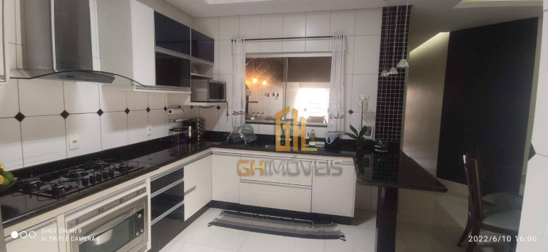 Imagem Casa com 3 Quartos à Venda, 141 m² em Residencial Barravento - Goiânia Imagem Casa com 3 Quartos à Venda, 141 m² em Residencial Barravento - Goiânia