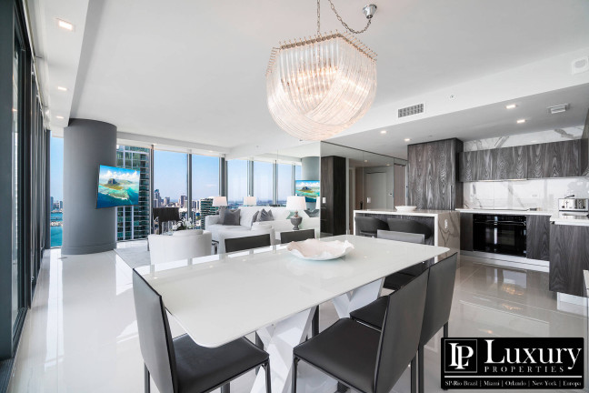 Imagem Apartamento com 3 Quartos à Venda, 200 m² em Miami Design District - Miami Imagem Apartamento com 3 Quartos à Venda, 200 m² em Miami Design District - Miami