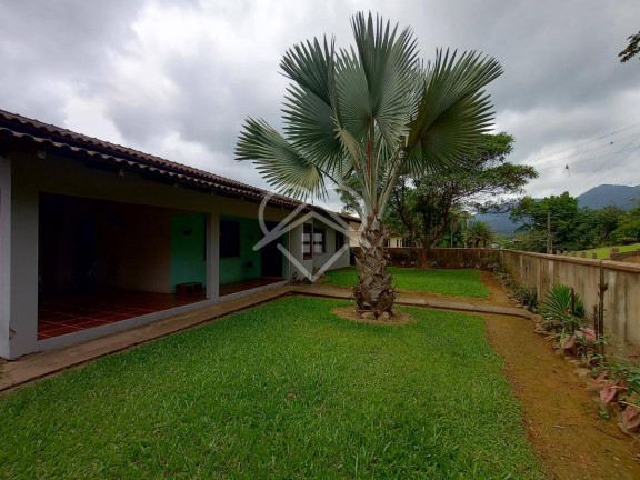 Imagem Casa com 5 Quartos à Venda, 220 m² Imagem Casa com 5 Quartos à Venda, 220 m²