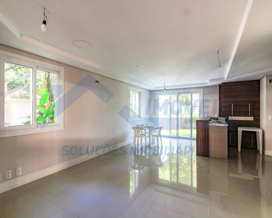 Imagem Casa com 3 Quartos à Venda, 447 m² em Tristeza - Porto Alegre Imagem Casa com 3 Quartos à Venda, 447 m² em Tristeza - Porto Alegre