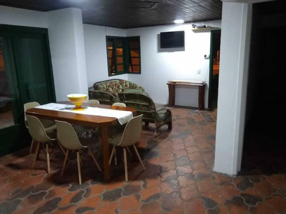 Imagem Casa com 4 Quartos à Venda, 150 m² em Centro - Xangri-la Imagem Casa com 4 Quartos à Venda, 150 m² em Centro - Xangri-la