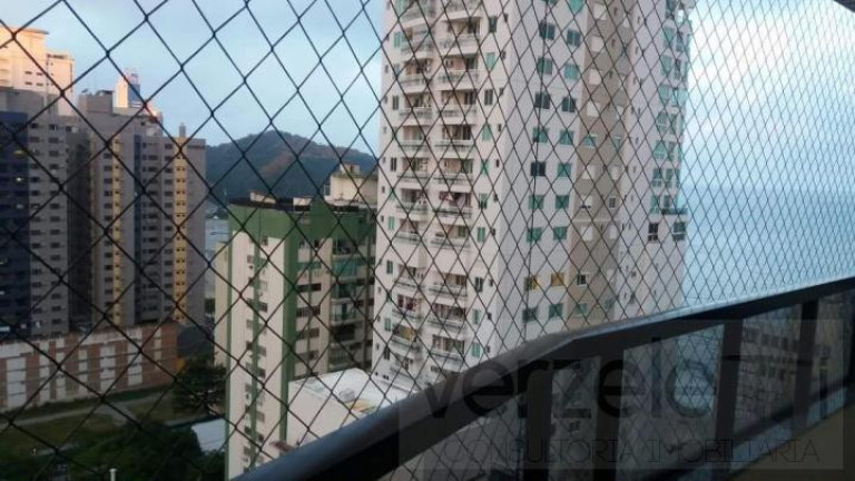 Imagem Apartamento com 3 Quartos para Temporada, 130 m² em Centro - Balneário Camboriú Imagem Apartamento com 3 Quartos para Temporada, 130 m² em Centro - Balneário Camboriú
