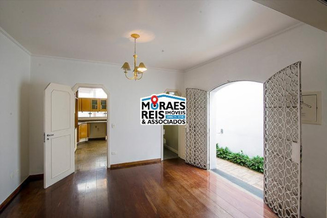 Imagem Casa com 3 Quartos à Venda, 276 m² em Indianópolis - São Paulo Imagem Casa com 3 Quartos à Venda, 276 m² em Indianópolis - São Paulo