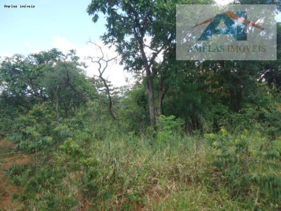 Imagem Terreno à Venda, 360 m² em Araças 3º Seção - Mateus Leme