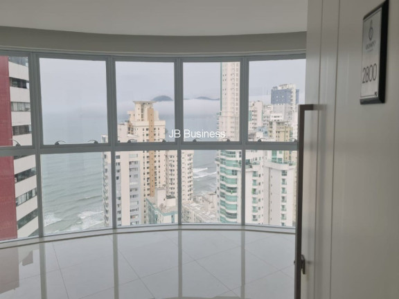 Imagem Imóvel com 4 Quartos à Venda, 131 m² em Centro - Balneário Camboriú Imagem Imóvel com 4 Quartos à Venda, 131 m² em Centro - Balneário Camboriú