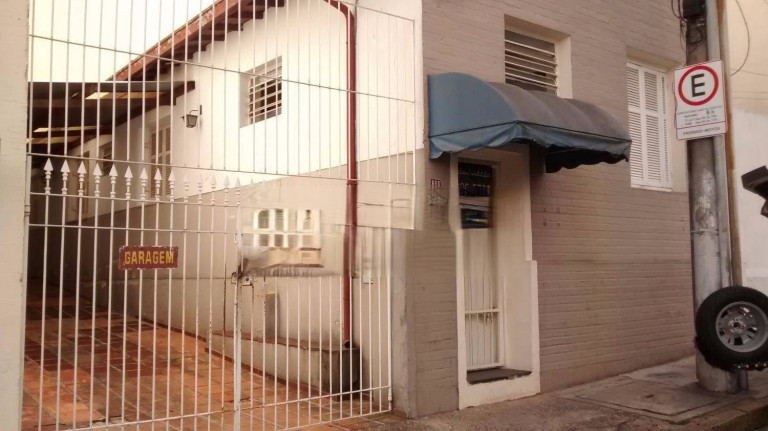 Imagem Casa com 5 Quartos à Venda, em Centro - Campinas Imagem Casa com 5 Quartos à Venda, em Centro - Campinas