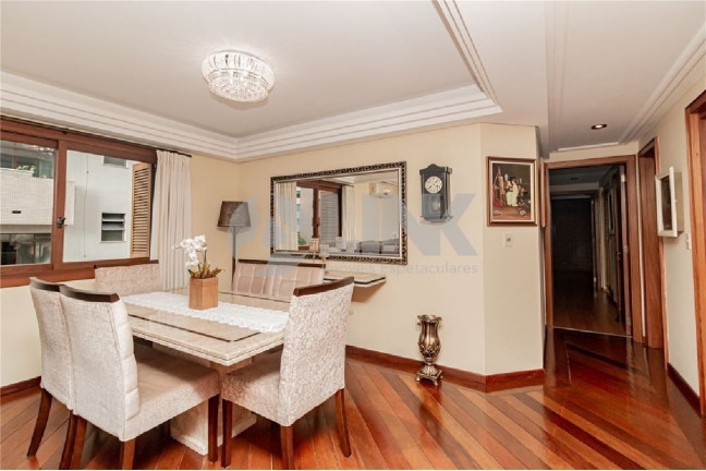 Imagem Apartamento com 3 Quartos à Venda, 199 m² em Petrópolis - Porto Alegre