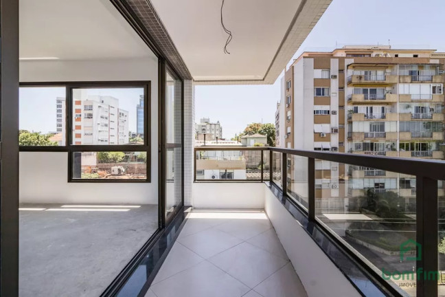 Imagem Apartamento com 3 Quartos à Venda, 123 m² em Petrópolis - Porto Alegre Imagem Apartamento com 3 Quartos à Venda, 123 m² em Petrópolis - Porto Alegre