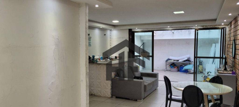 Imagem Casa com 5 Quartos à Venda, 330 m² em Encruzilhada - Recife Imagem Casa com 5 Quartos à Venda, 330 m² em Encruzilhada - Recife