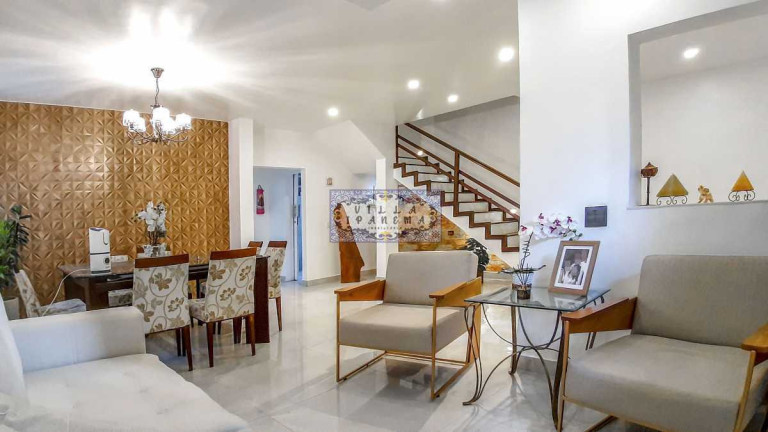 Imagem Imóvel com 5 Quartos à Venda, 365 m² em Grajaú - Rio De Janeiro Imagem Imóvel com 5 Quartos à Venda, 365 m² em Grajaú - Rio De Janeiro
