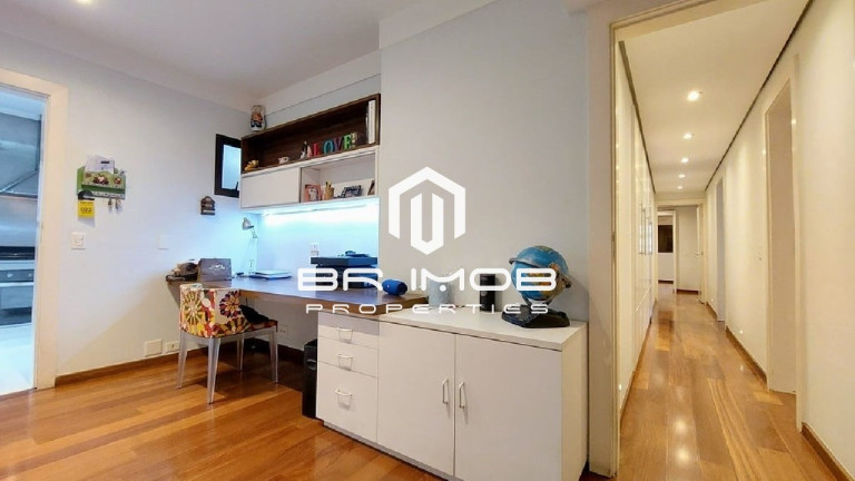 Imagem Imóvel com 4 Quartos à Venda, 246 m² em Itaim Bibi - São Paulo Imagem Imóvel com 4 Quartos à Venda, 246 m² em Itaim Bibi - São Paulo
