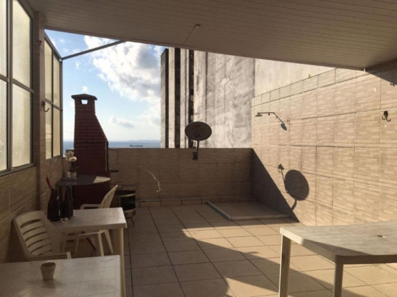 Imagem Casa com 8 Quartos à Venda, 250 m² em Dois De Julho - Salvador Imagem Casa com 8 Quartos à Venda, 250 m² em Dois De Julho - Salvador