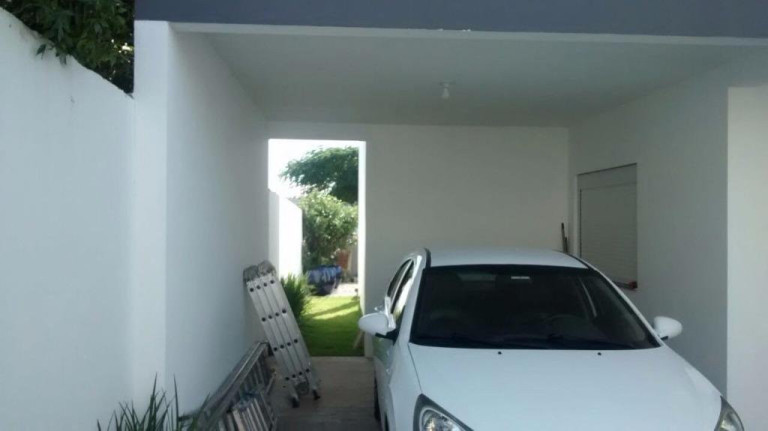 Imagem Sobrado com 3 Quartos à Venda, 360 m² em Ingleses Do Rio Vermelho - Florianópolis Imagem Sobrado com 3 Quartos à Venda, 360 m² em Ingleses Do Rio Vermelho - Florianópolis
