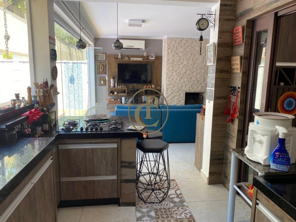 Imagem Casa com 4 Quartos à Venda, 420 m² em Centro - Jacareí Imagem Casa com 4 Quartos à Venda, 420 m² em Centro - Jacareí