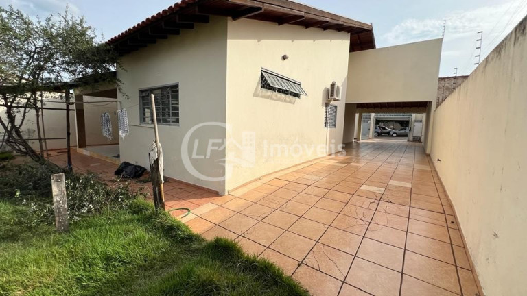 Imagem Casa com 3 Quartos à Venda, 190 m² em Vila Taquarussu - Campo Grande Imagem Casa com 3 Quartos à Venda, 190 m² em Vila Taquarussu - Campo Grande