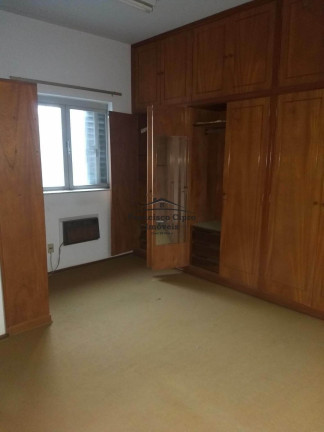 Imagem Casa com 3 Quartos à Venda, 300 m² em Centro - Lorena Imagem Casa com 3 Quartos à Venda, 300 m² em Centro - Lorena