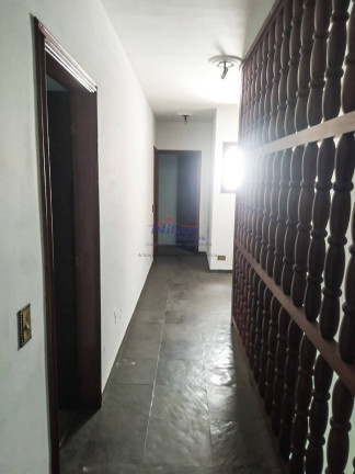 Imagem Sobrado com 5 Quartos para Alugar, 250 m² em Vila Galvão - Guarulhos