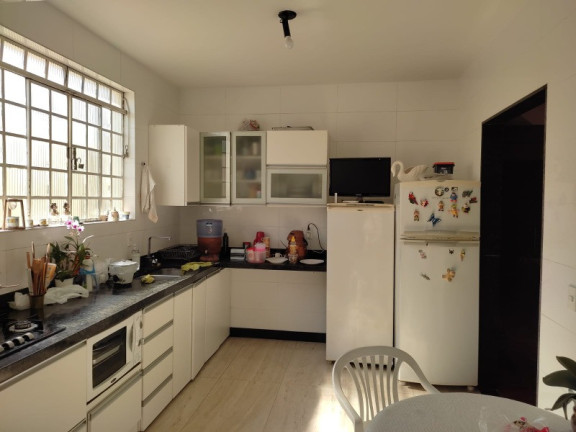 Imagem Casa com 4 Quartos à Venda, 271 m² em Arvoredo - Contagem Imagem Casa com 4 Quartos à Venda, 271 m² em Arvoredo - Contagem