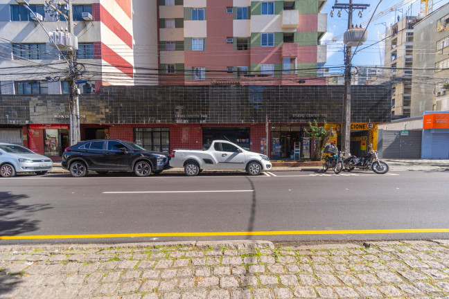 Imagem Apartamento com 1 Quarto para Alugar, 18 m² em Centro - Curitiba Imagem Apartamento com 1 Quarto para Alugar, 18 m² em Centro - Curitiba