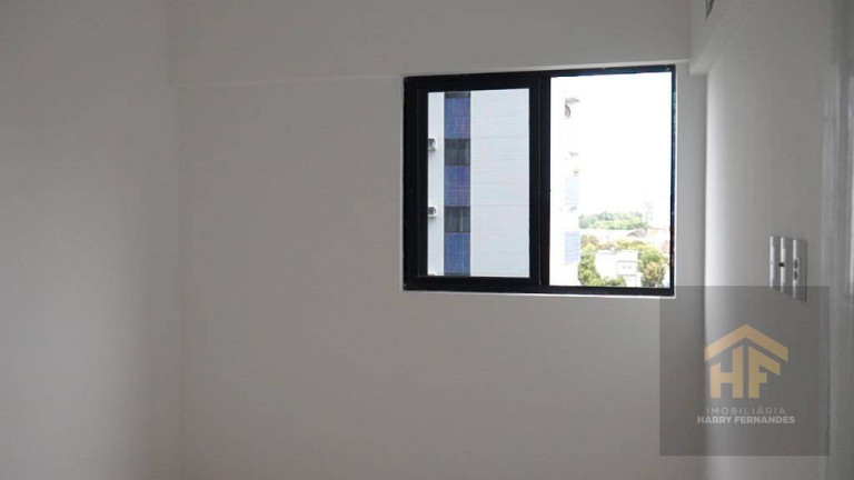 Imagem Apartamento com 3 Quartos à Venda, 66 m² em Espinheiro - Recife